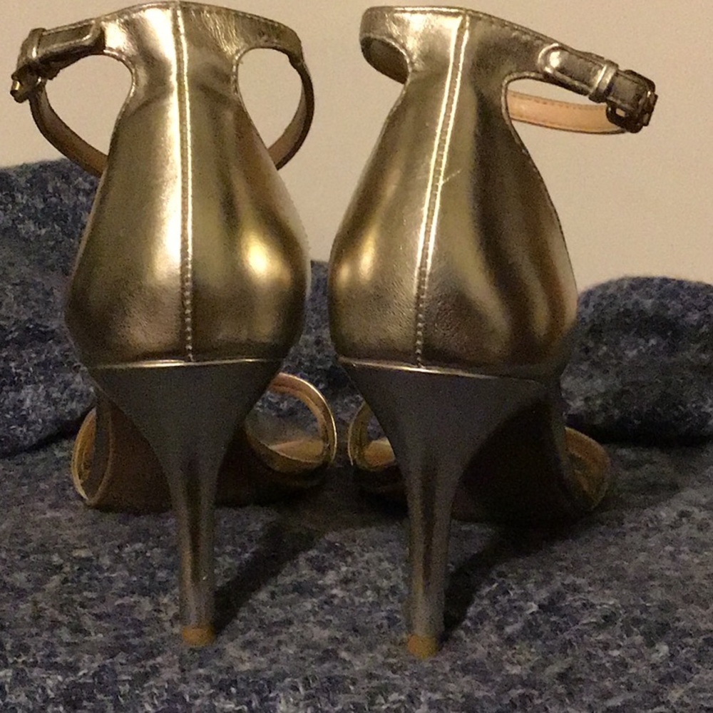Gold💛Heels! - Picture 2 of 3